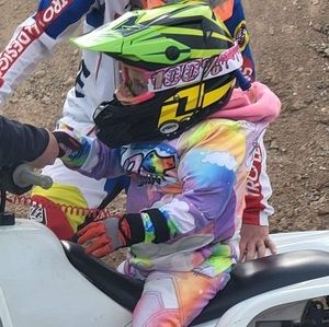 Meet your Posher, Lynda